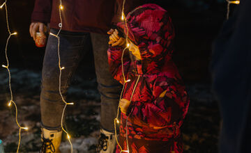 FOTO: Bystrické sídlisko drží spolu. Ľudia si spravili vlastnú mikulášsku akciu