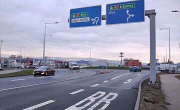 FOTO: Vo Zvolene na Rákoši slávnostne otvorili novú križovatku. Pozrite si zábery
