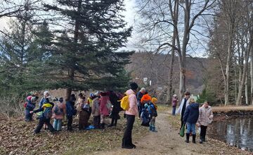 FOTO: Deti pomohli s príkrmom lesnej zveri