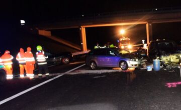 FOTO: Desivé pozadie hromadnej nehody pri Fige, rodina sa vracala z výletu, syn sa snažil vyhnúť predbiehajúcemu autu