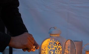 FOTO: Betlehemské svetlo si domov odniesli desiatky Bystričanov 