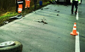 FOTO: V Krupine došlo k čelnej zrážke dvoch vozidiel