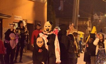 FOTO: Práce na Lehotskej klubovni postupujú