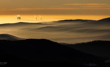 FOTO: Fotograf Daniel zachytáva čarovné chvíle Banskej Štiavnice. Hmla a svetlo tvoria v jeho tvorbe magické scenérie