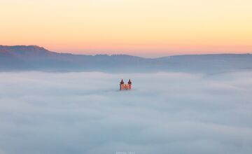 FOTO: Fotograf Daniel zachytáva čarovné chvíle Banskej Štiavnice. Hmla a svetlo tvoria v jeho tvorbe magické scenérie