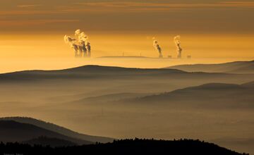 FOTO: Fotograf Daniel zachytáva čarovné chvíle Banskej Štiavnice. Hmla a svetlo tvoria v jeho tvorbe magické scenérie