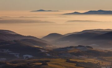 FOTO: Fotograf Daniel zachytáva čarovné chvíle Banskej Štiavnice. Hmla a svetlo tvoria v jeho tvorbe magické scenérie