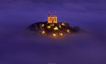 FOTO: Fotograf Daniel zachytáva čarovné chvíle Banskej Štiavnice. Hmla a svetlo tvoria v jeho tvorbe magické scenérie