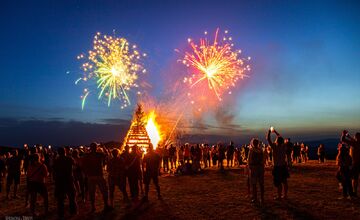 FOTO: Fotograf Daniel zachytáva čarovné chvíle Banskej Štiavnice. Hmla a svetlo tvoria v jeho tvorbe magické scenérie
