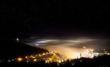 FOTO: Fotograf Daniel zachytáva čarovné chvíle Banskej Štiavnice. Hmla a svetlo tvoria v jeho tvorbe magické scenérie