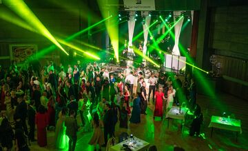 FOTO: Žiarčania majú za sebou svoj prvý bál, šlo už o jedenásty ročník, hostiteľom bol "Junior" 