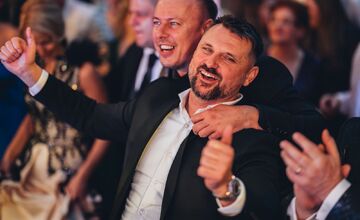 FOTO: V Banskej Bystrici sa plesalo. Radvančania si užili veľkolepý ples, nechýbal ani Lukáš Adamec