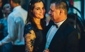 FOTO: V Banskej Bystrici sa plesalo. Radvančania si užili veľkolepý ples, nechýbal ani Lukáš Adamec