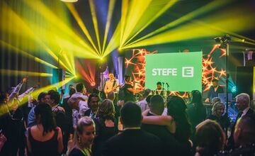 FOTO: V Banskej Bystrici sa plesalo. Radvančania si užili veľkolepý ples, nechýbal ani Lukáš Adamec