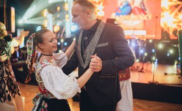 FOTO: V Banskej Bystrici sa plesalo. Radvančania si užili veľkolepý ples, nechýbal ani Lukáš Adamec