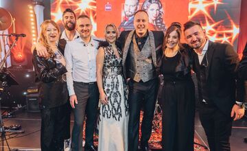 FOTO: V Banskej Bystrici sa plesalo. Radvančania si užili veľkolepý ples, nechýbal ani Lukáš Adamec