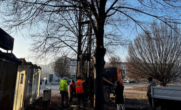 FOTO: Na Námestí Slobody v Banskej Bystrici je rušno. Pozrite si, čo sa tam deje