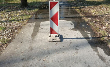 FOTO: V Lučenci pracujú na obnove prítoku vody do mestského parku