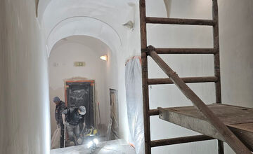 FOTO: Obnova radnice v Banskej Štiavnici ide do finále