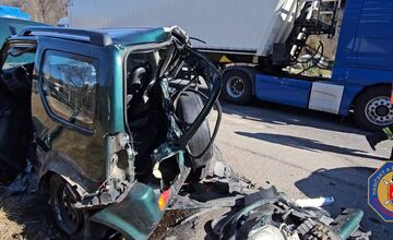 FOTO: Hasiči zasahovali pri hromadnej nehode