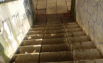 FOTO: Schodisko v Sásovej prejde rekonštrukciou