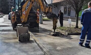 FOTO: Ulicu v Banskej Bystrici zatopilo