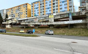 FOTO: Schodisko v Sásovej prejde rekonštrukciou a búraním