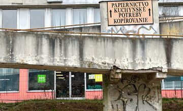 FOTO: Schodisko v Sásovej prejde rekonštrukciou a búraním