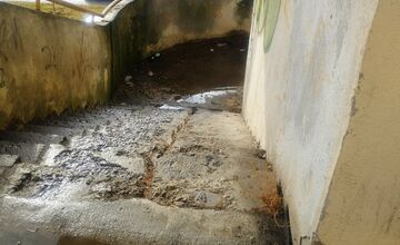 FOTO: Schodisko v Sásovej prejde rekonštrukciou a búraním