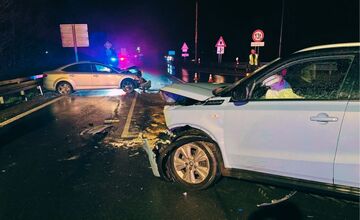 FOTO: Pri nehode v Lučenci sa zrazili dve osoby
