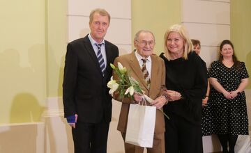 FOTO: Mesto Lučenec ocenilo pedagogičky pri príležitosti Dňa učiteľov