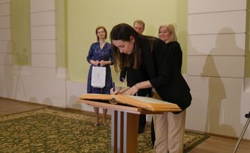 FOTO: Mesto Lučenec ocenilo pedagogičky pri príležitosti Dňa učiteľov