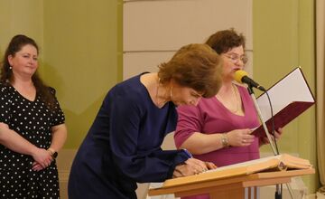 FOTO: Mesto Lučenec ocenilo pedagogičky pri príležitosti Dňa učiteľov