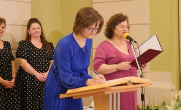 FOTO: Mesto Lučenec ocenilo pedagogičky pri príležitosti Dňa učiteľov