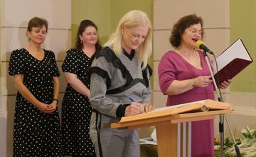 FOTO: Mesto Lučenec ocenilo pedagogičky pri príležitosti Dňa učiteľov