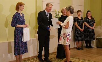 FOTO: Mesto Lučenec ocenilo pedagogičky pri príležitosti Dňa učiteľov