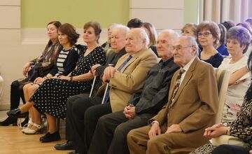 FOTO: Mesto Lučenec ocenilo pedagogičky pri príležitosti Dňa učiteľov