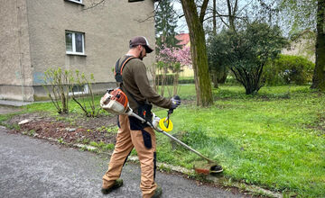 FOTO: Kosenie v Banskej Bystrici zrýchlia nové širokozáberové kosačky