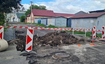 FOTO: Rekonštrukcia Radničnej ulice vo Fiľakove