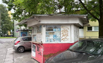 FOTO: Z Banskej Bystrice postupne zmiznú staré trafiky, ktoré špatia mesto