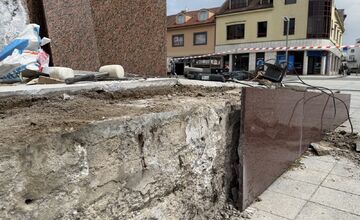 FOTO: Oprava Valašky na zvolenskom námestí