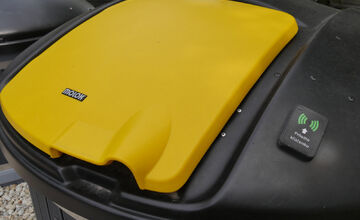 FOTO: V Lučenci pribudli kontajnery vybavené moderným systémom uzamykania na čipy