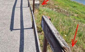 FOTO: Drevený most cez Kováčovský potok na Západe