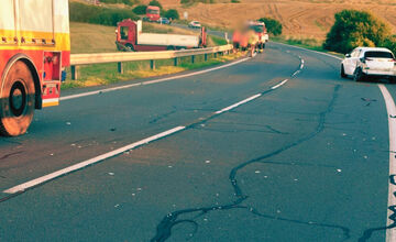 FOTO: FOTO: V Dobrej Nive pri Zvolene sa zrazili štyri autá