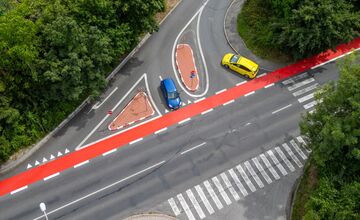 FOTO: Bezpečnejšia križovatka pod Štátnym archívom