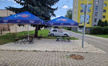 FOTO: Nové posedenie na Západe