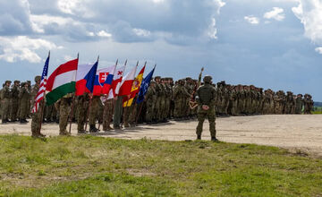 FOTO: Najväčšie medzinárodné cvičenie v Lešti preverilo pripravenosť obrany Slovenska