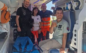 FOTO: Policajti a hasiči zo Zvolena splnili Máriovi sen byť policajtom