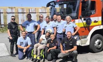FOTO: Policajti a hasiči zo Zvolena splnili Máriovi sen byť policajtom