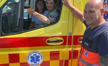 FOTO: Policajti a hasiči zo Zvolena splnili Máriovi sen byť policajtom